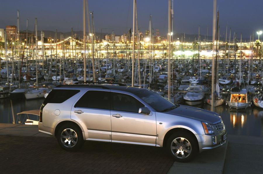 Cadillac SRX 2004 года  (фото 79 из 103)